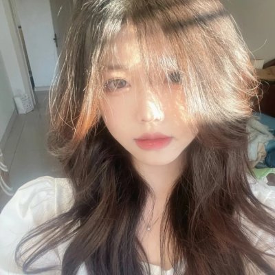 红色背篓海报